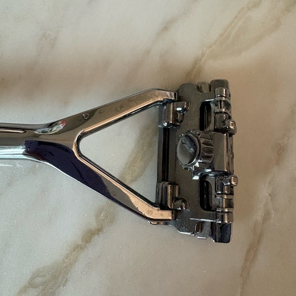 Leaf Razor - Picture 2 of 5